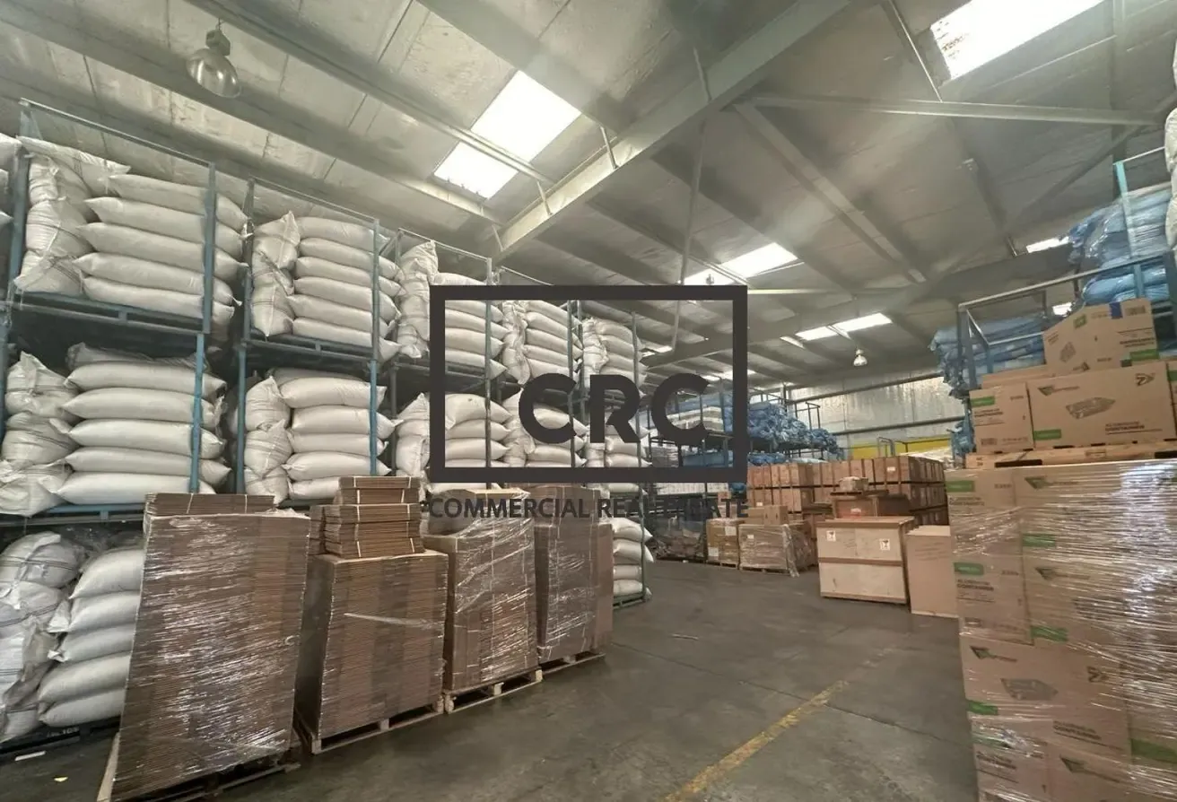 Logistics Warehouse | 4 Loading Bays | Expandable
