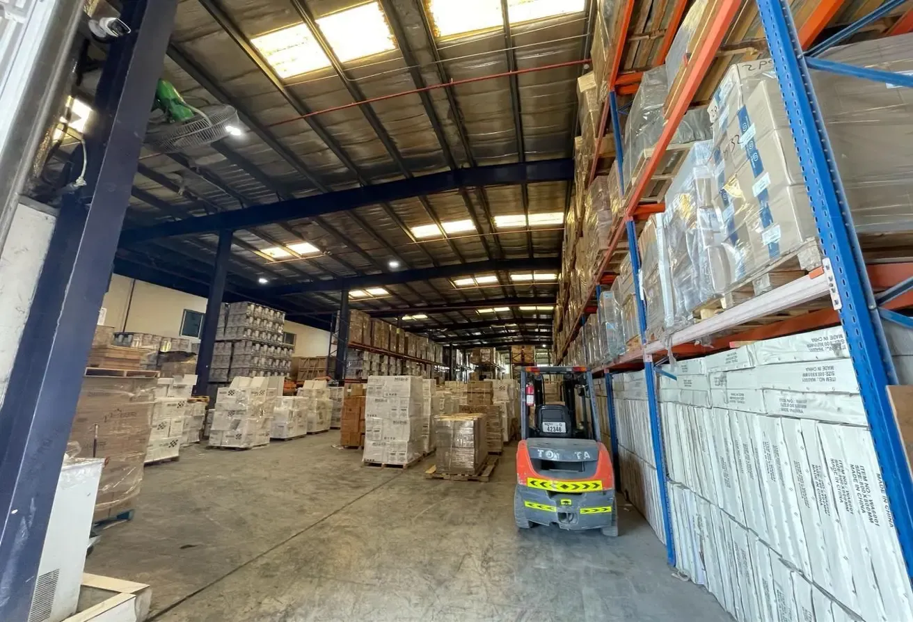 Logistics Warehouse | Fully Racked | Office Space