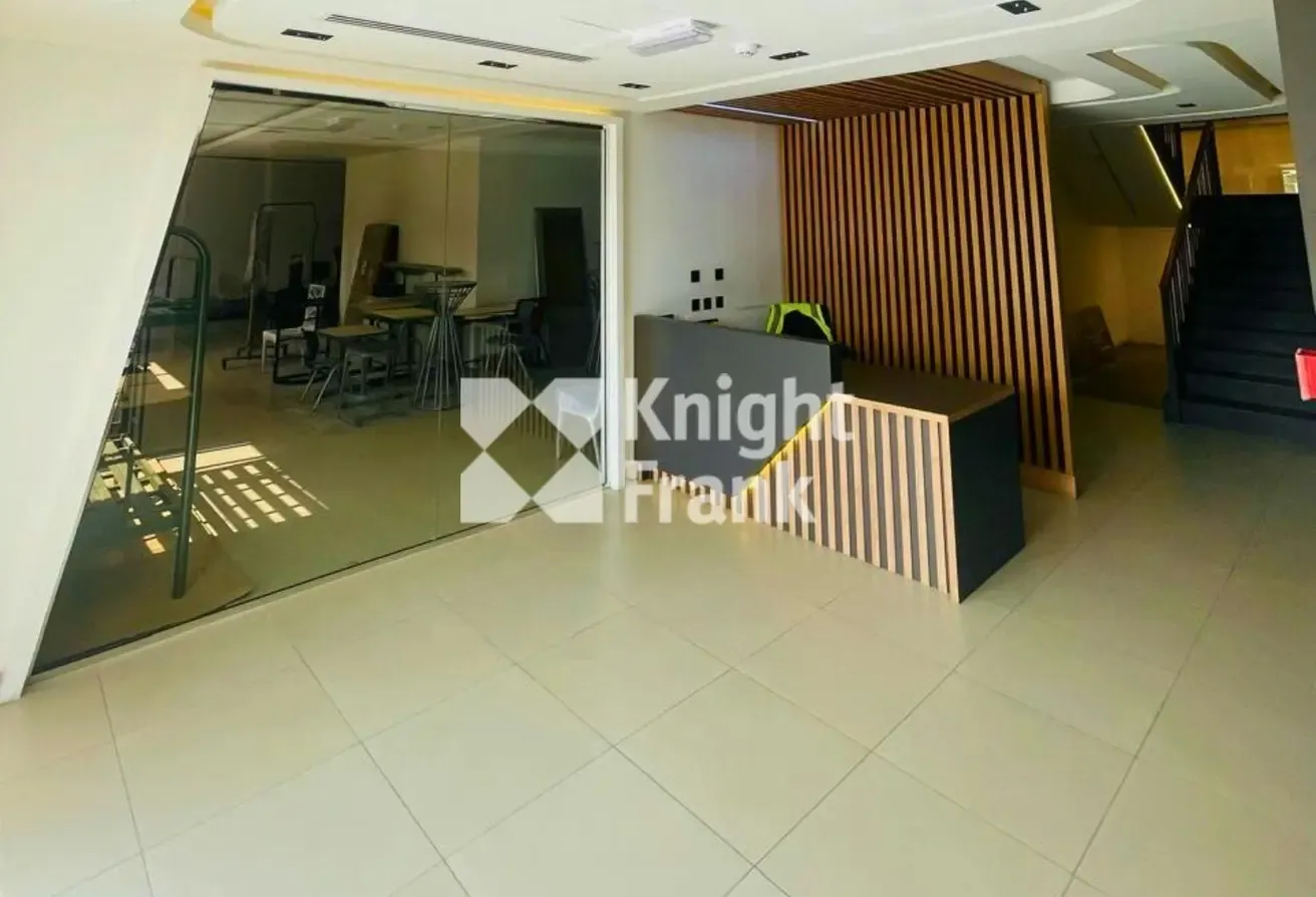 55,649 sq. ft Warehouse | 800 kW Power | For Sale