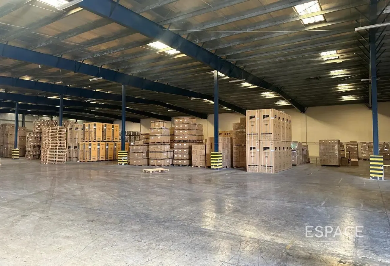 9% Net ROI | Logistics | Tenanted