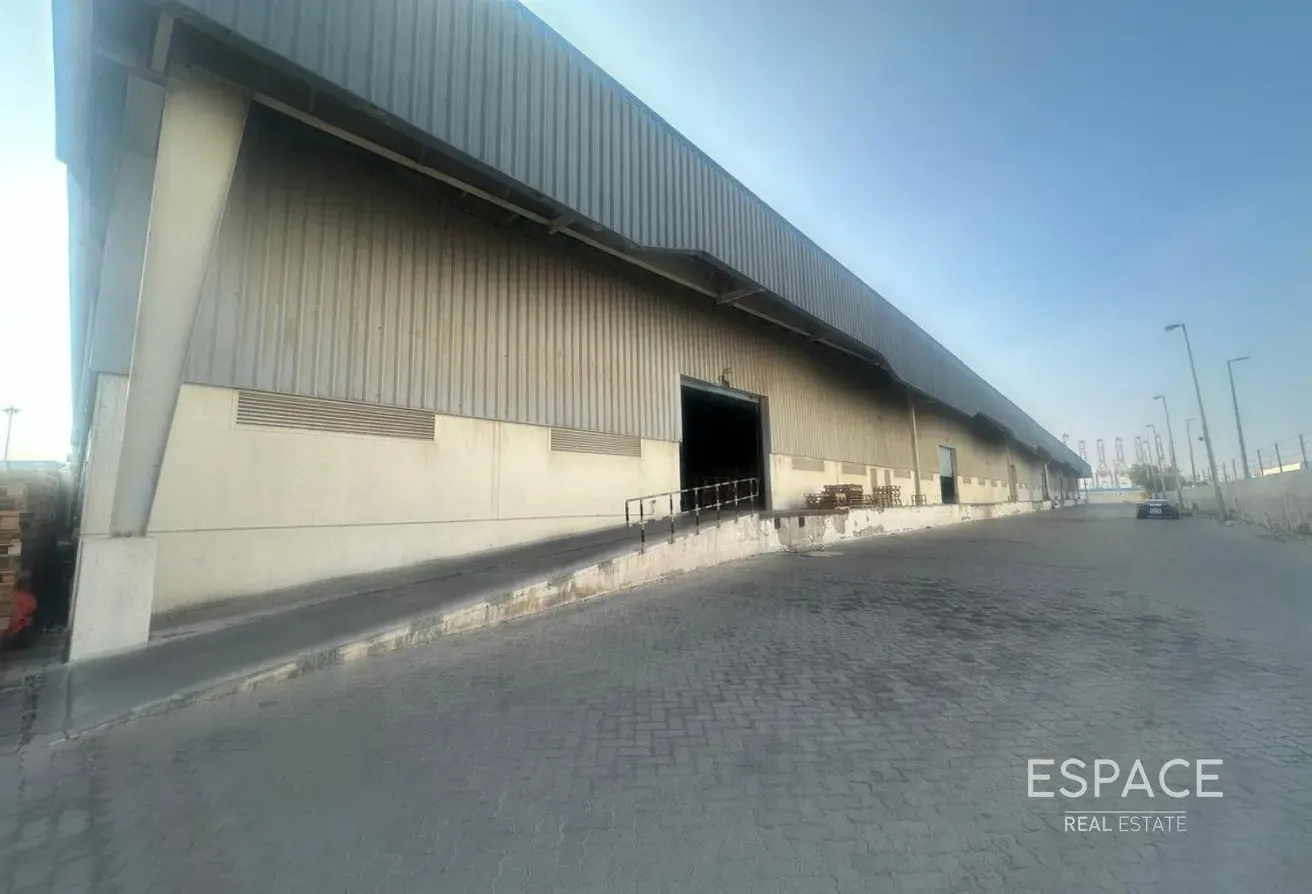 9% Net ROI | Logistics | Tenanted