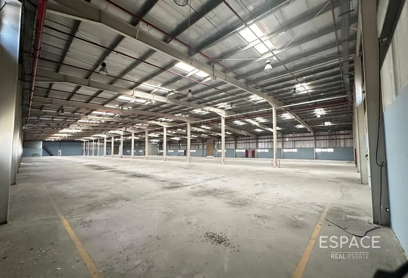 270 PSF | 4 Access Doors | 193 KW