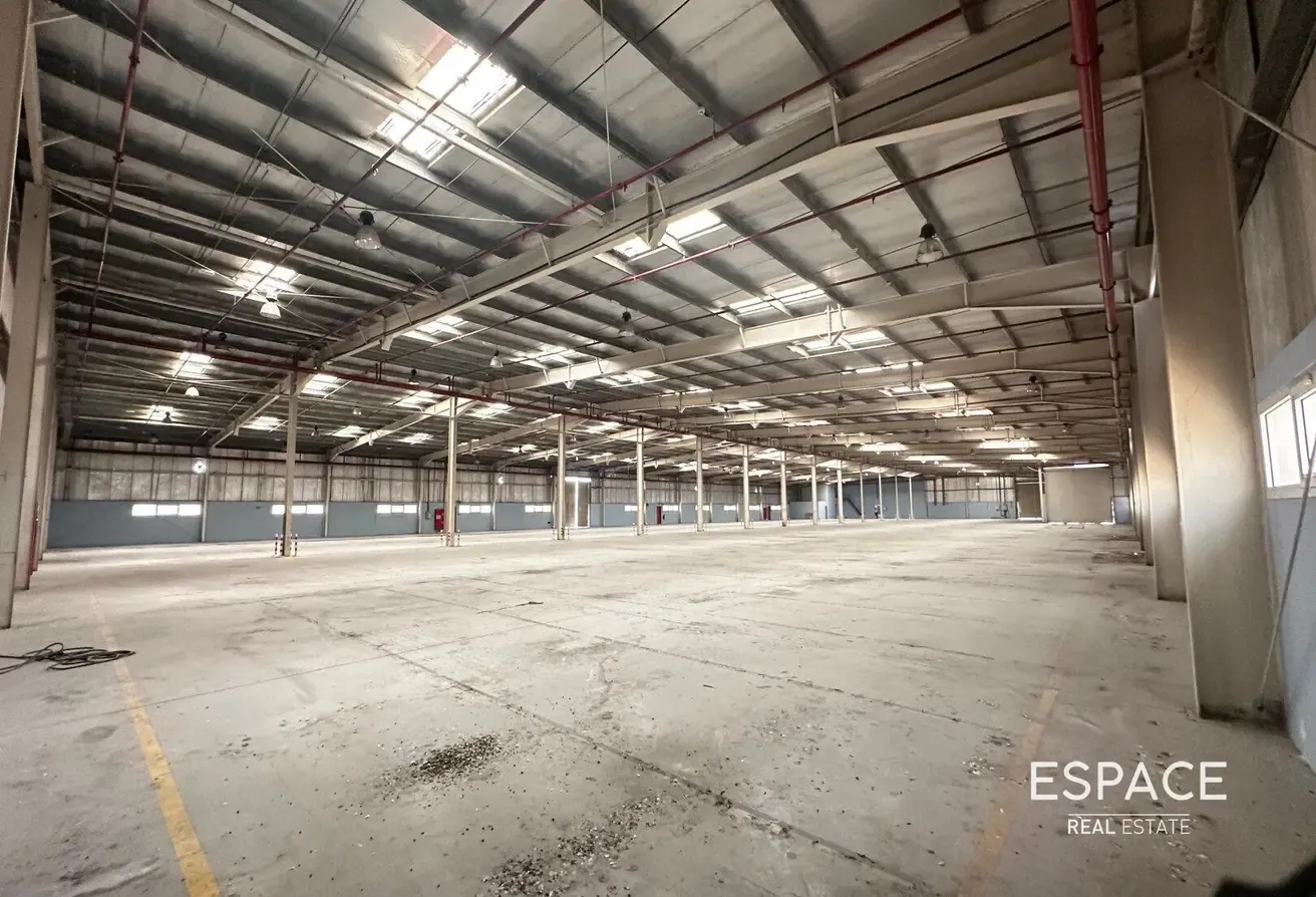 270 PSF | 4 Access Doors | 193 KW