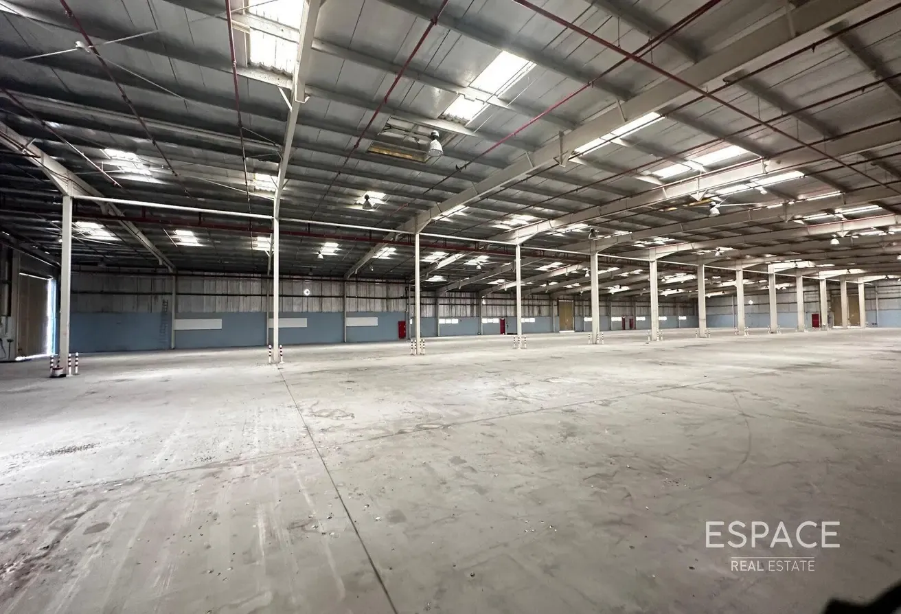 270 PSF | 4 Access Doors | 193 KW