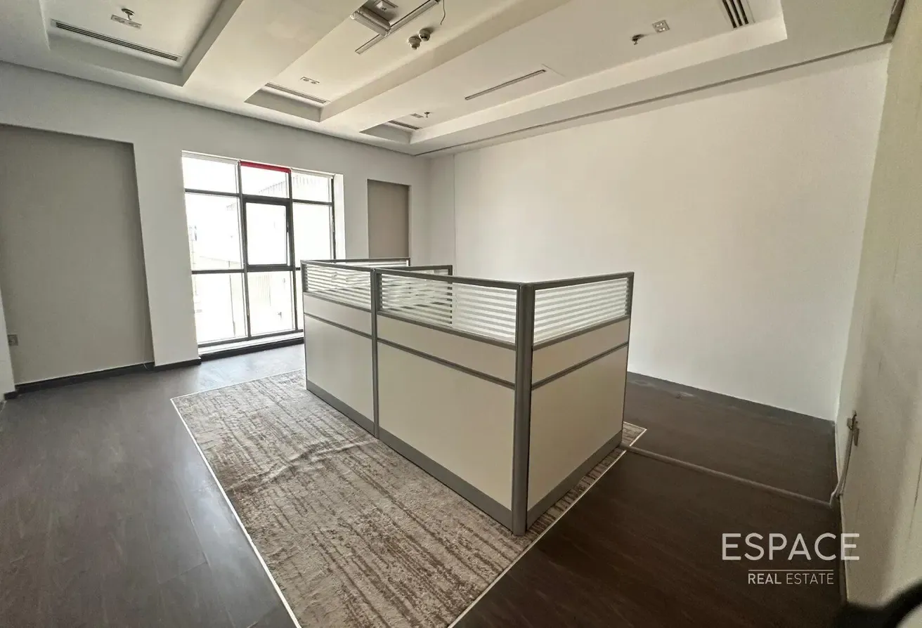 270 PSF | 4 Access Doors | 193 KW
