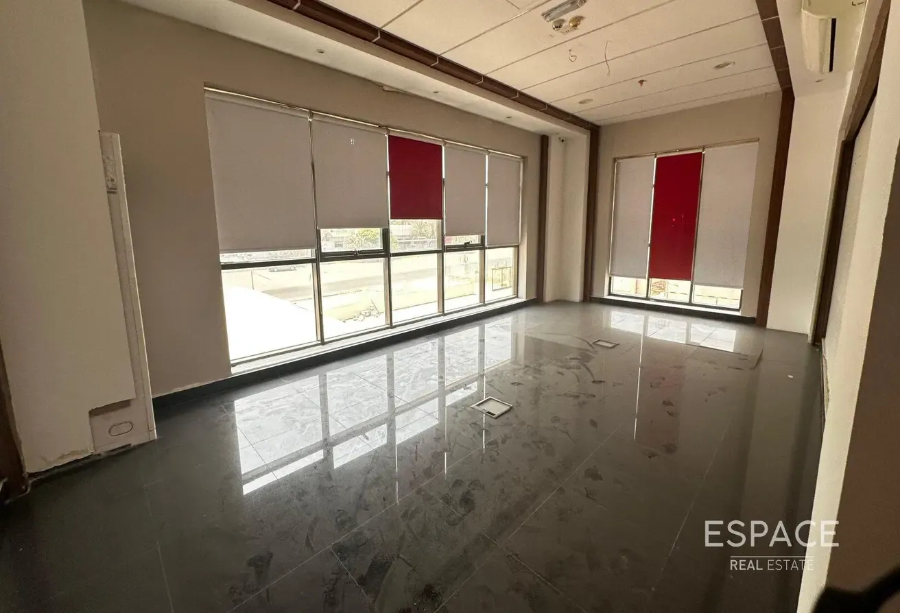 270 PSF | 4 Access Doors | 193 KW