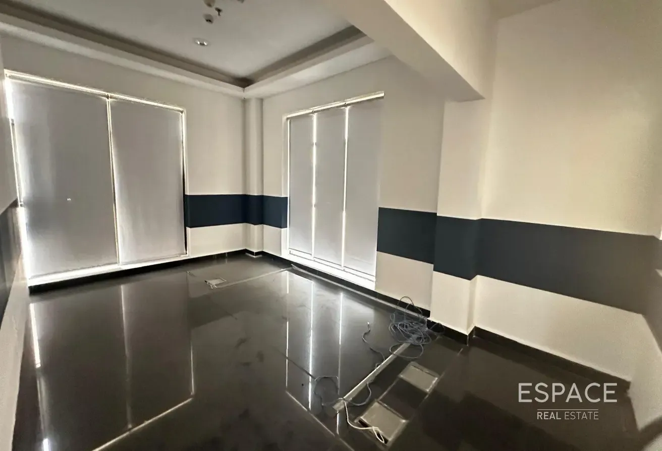 270 PSF | 4 Access Doors | 193 KW
