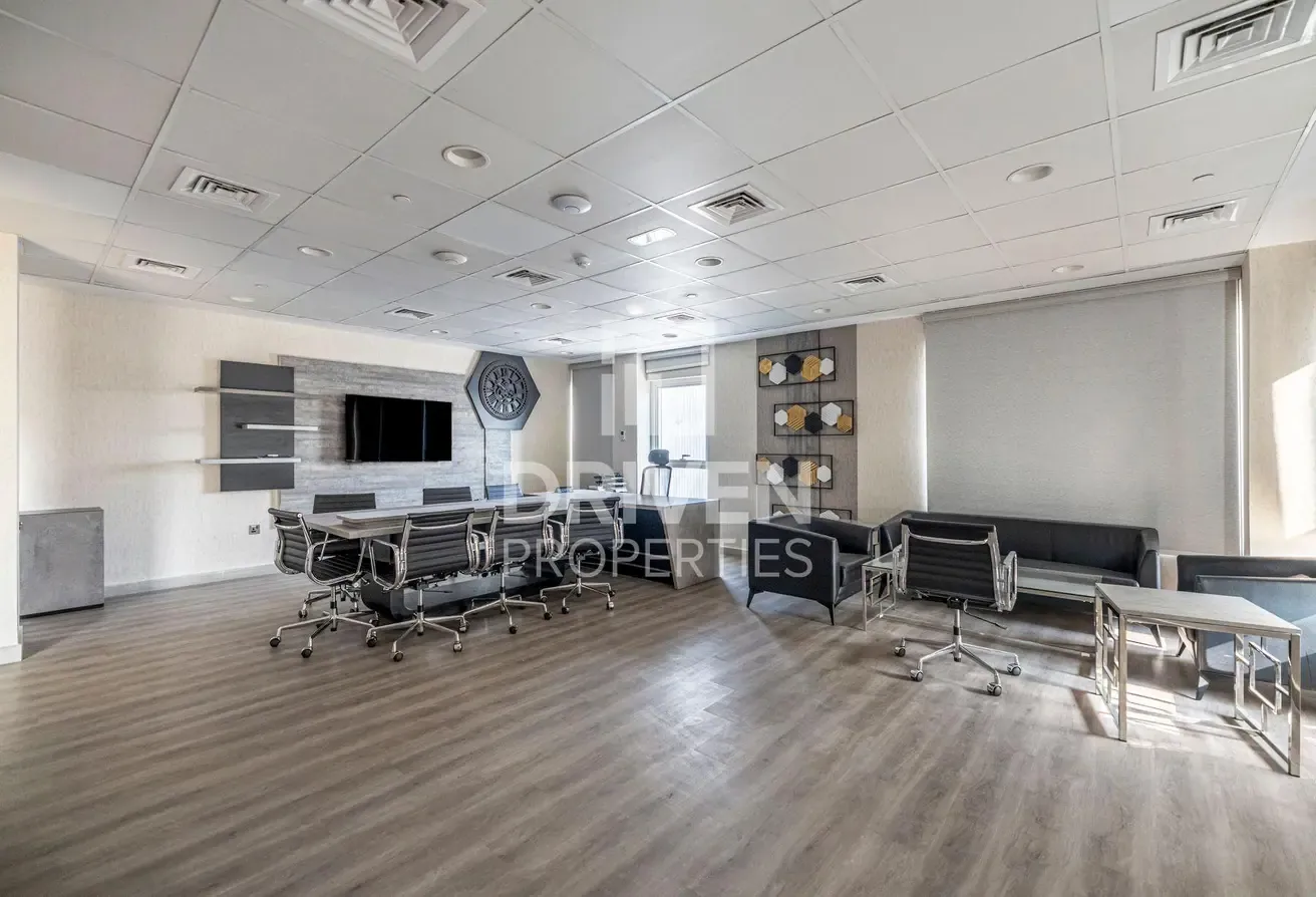 High Quality JAFZA Free Zone Warehouse | Spacious