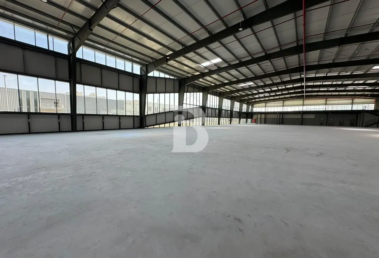 Vacant | Excellent Warehouse | 350 KW