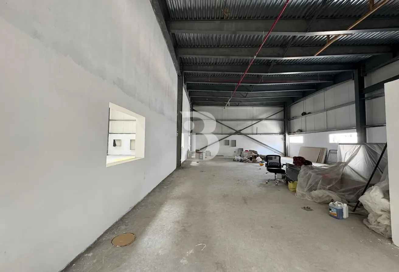 Vacant | Excellent Warehouse | 350 KW