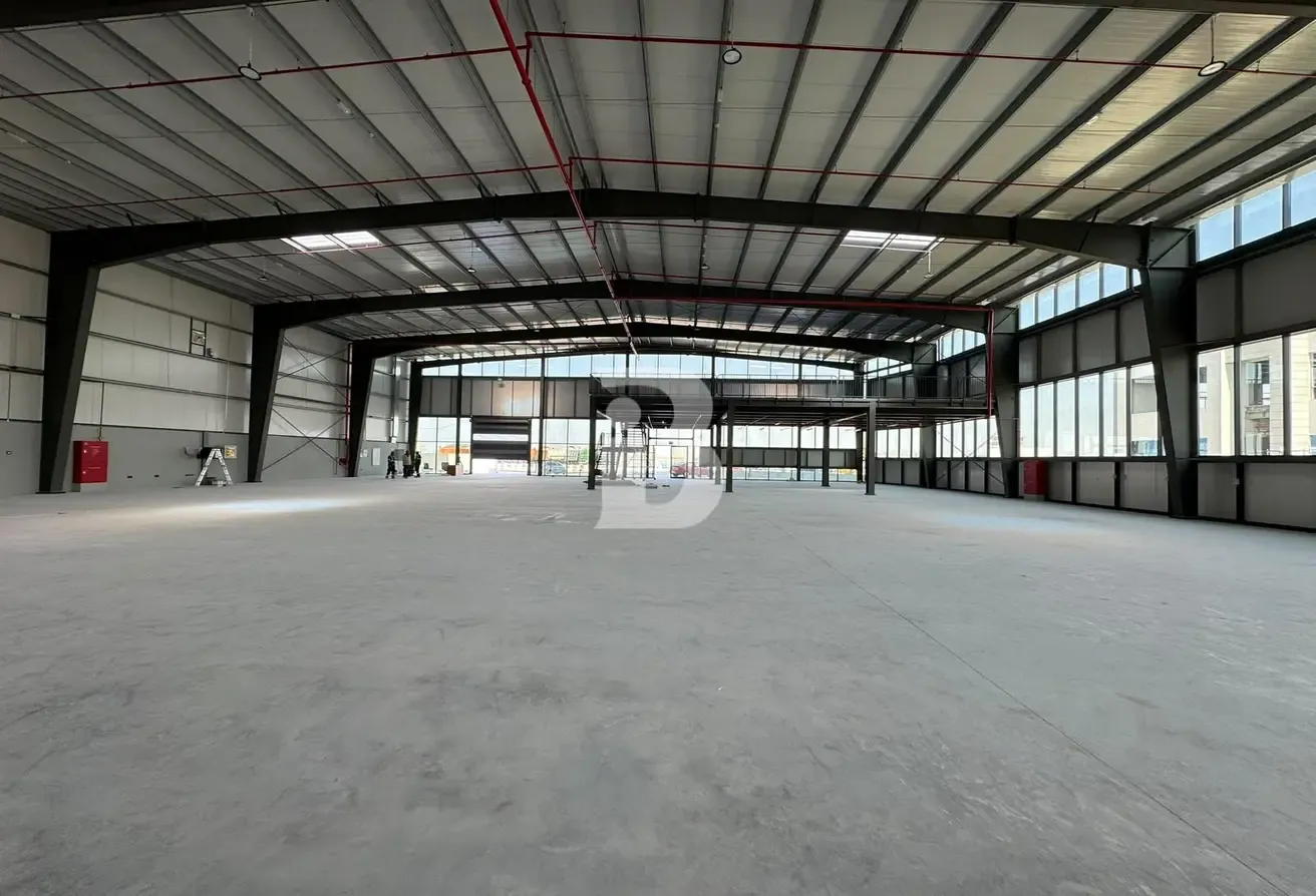Vacant | Excellent Warehouse | 350 KW