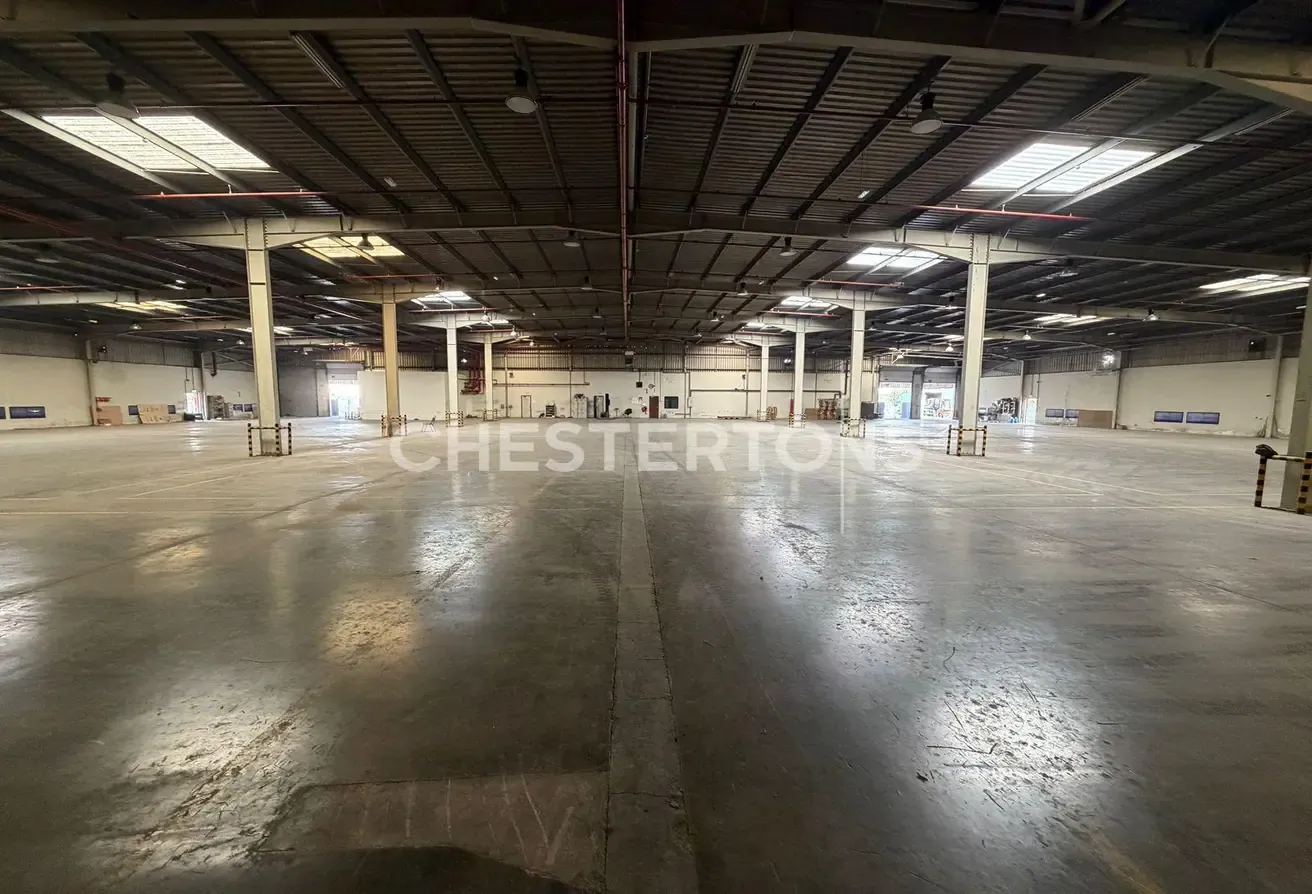 NO AGENTS | COLD STORAGE | 14 METER HEIGHT