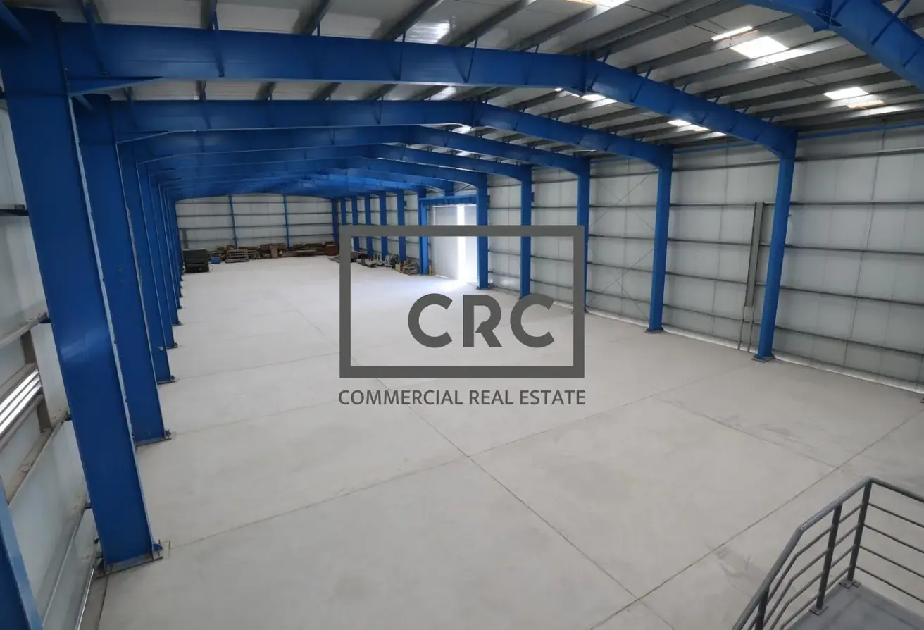 Prime location Warehouse| 250 KW| 6 bays | 5 mtrs