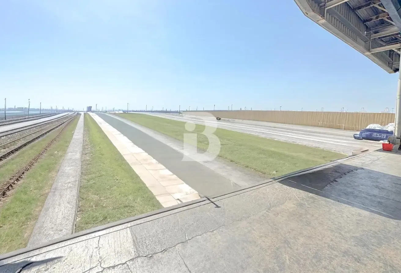 200K PLOT | TENANTED | 9% ROI | CLOSE TO PORT