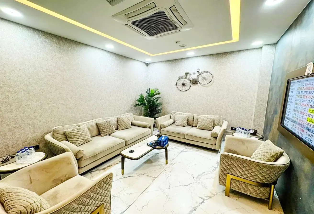 94k Plot | High Power | 7-9 Mtrs Height