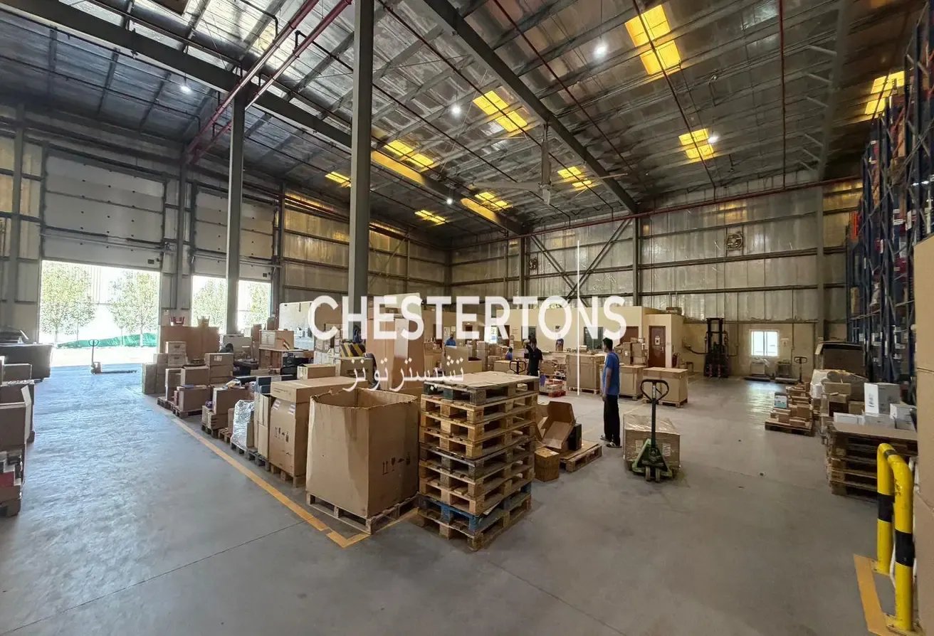 NO AGENT | WAREHOUSE FOR SALE IN JAFZA NORTH