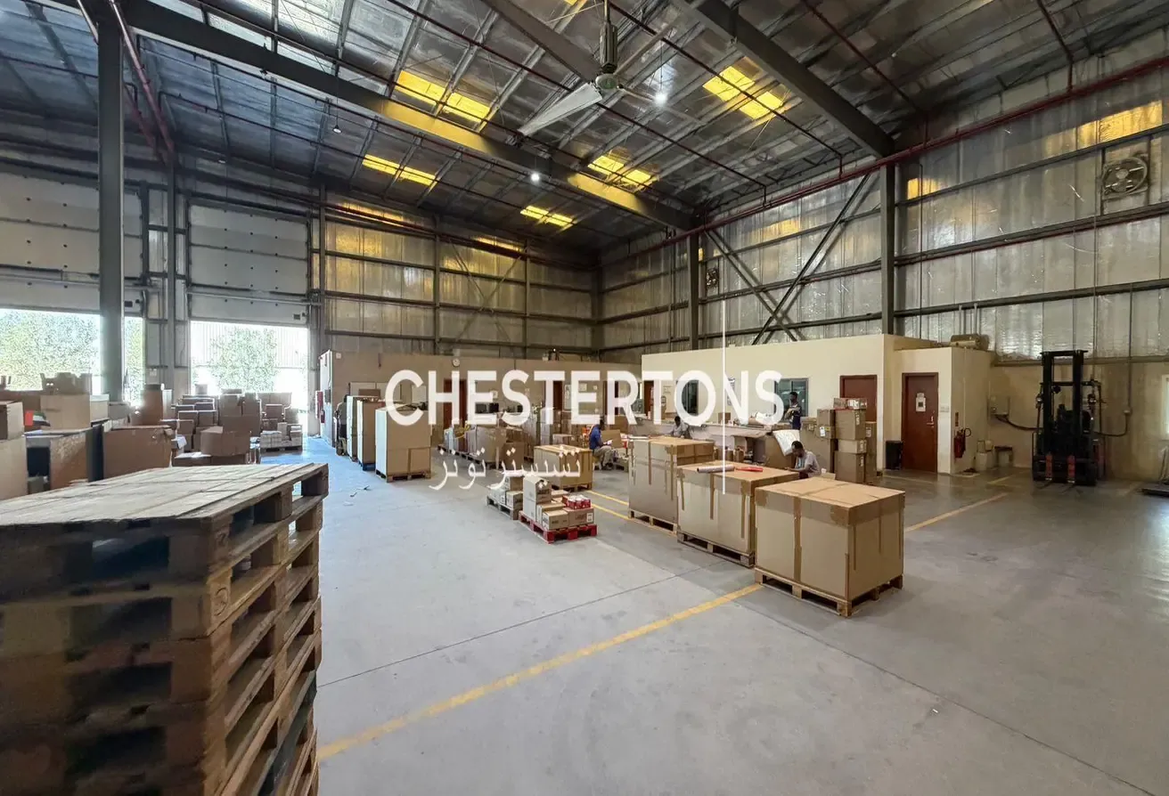 NO AGENT | WAREHOUSE FOR SALE IN JAFZA NORTH