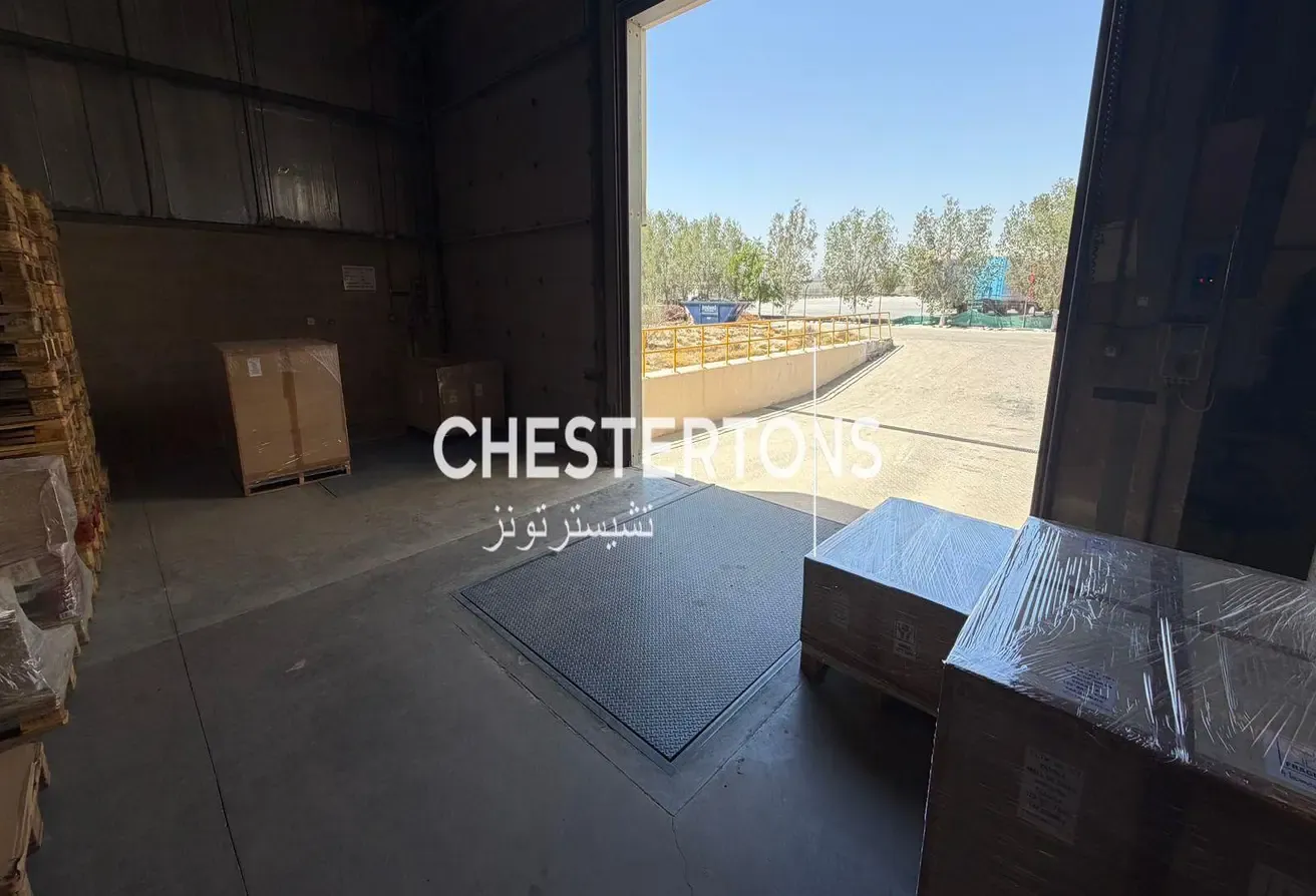 NO AGENT | WAREHOUSE FOR SALE IN JAFZA NORTH