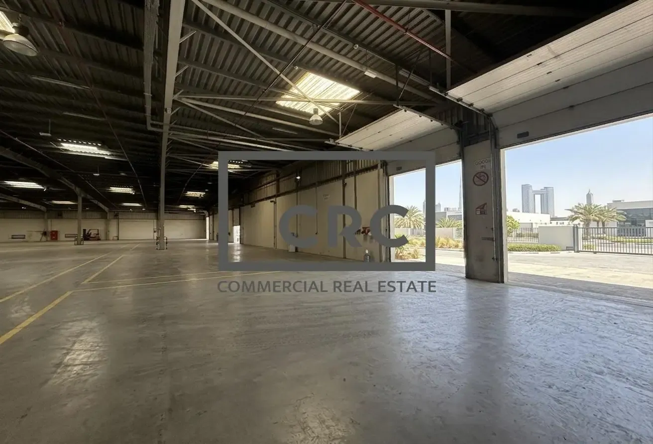 65,000 sqft | Logistics Warehouse | 4 Loading Bays
