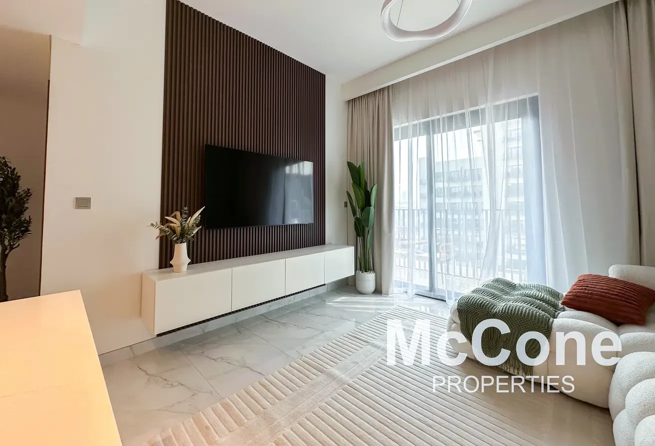 Fully Furnished | Brand New | 6 cheques