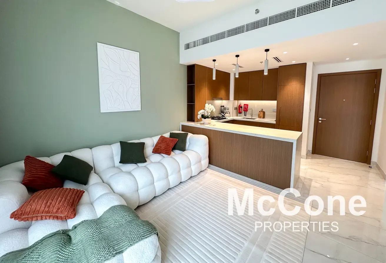 Fully Furnished | Brand New | 6 cheques