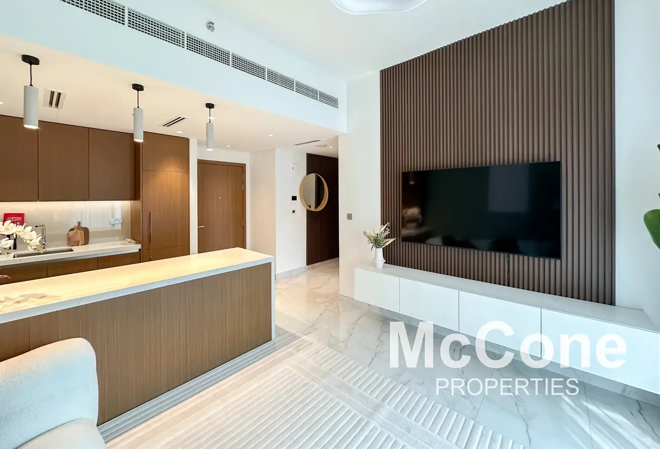Fully Furnished | Brand New | 6 cheques