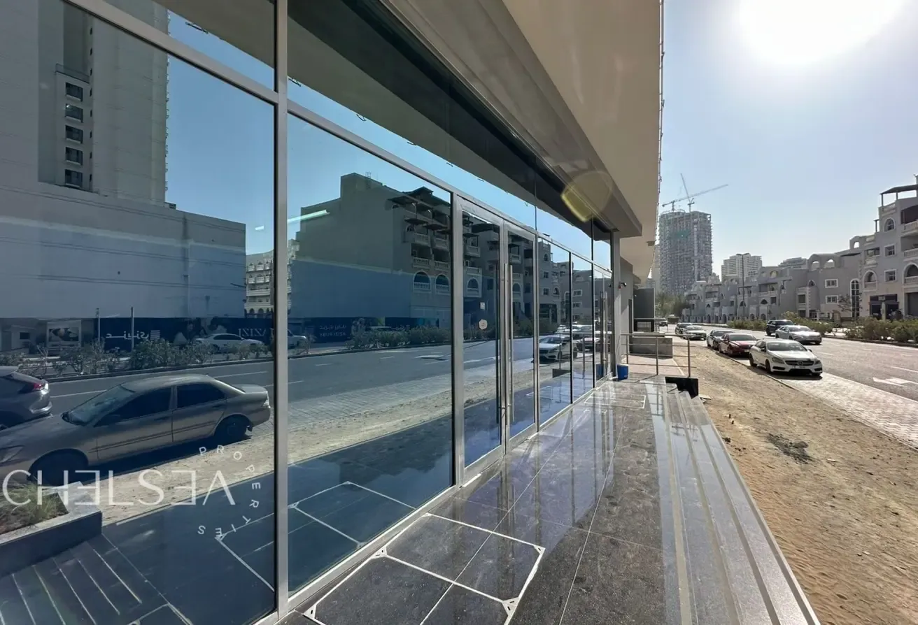 RETAIL SPACE |HIGH VISIBILITY| STRATEGIC LOCATION