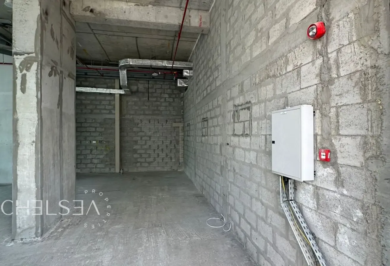 RETAIL SPACE |HIGH VISIBILITY| STRATEGIC LOCATION