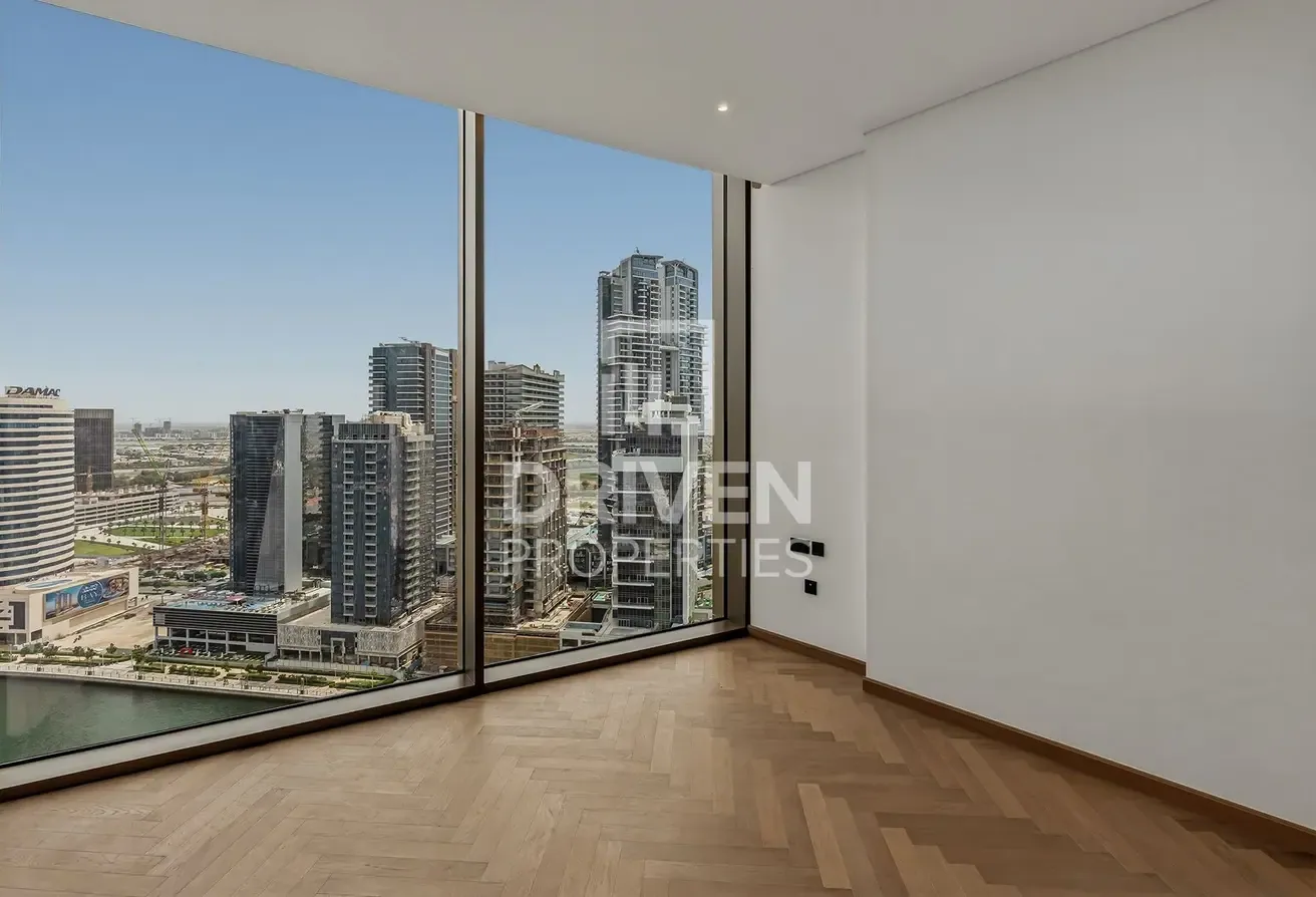 Selling at OP | Unique Layout | Full Canal View