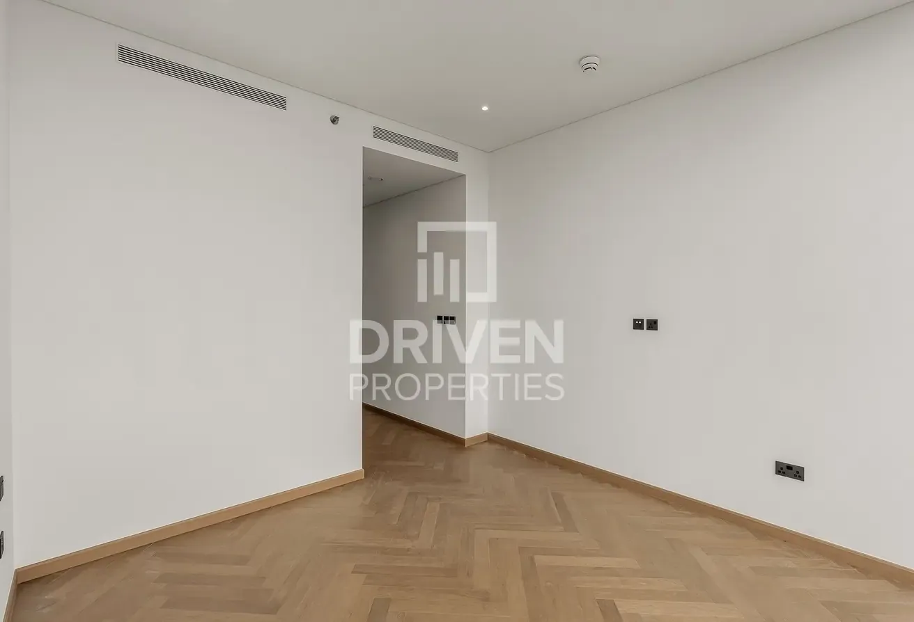 Selling at OP | Unique Layout | Full Canal View