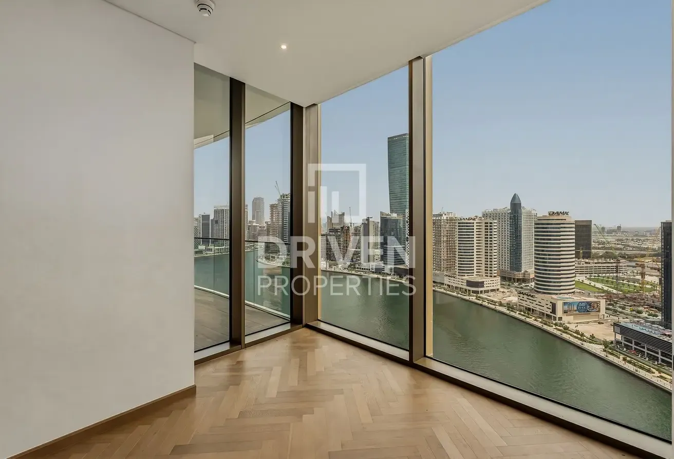 Selling at OP | Unique Layout | Full Canal View