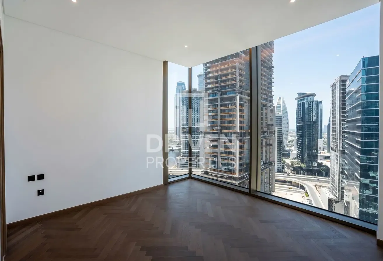Luxury Apartment | Full Canal View | High Floor