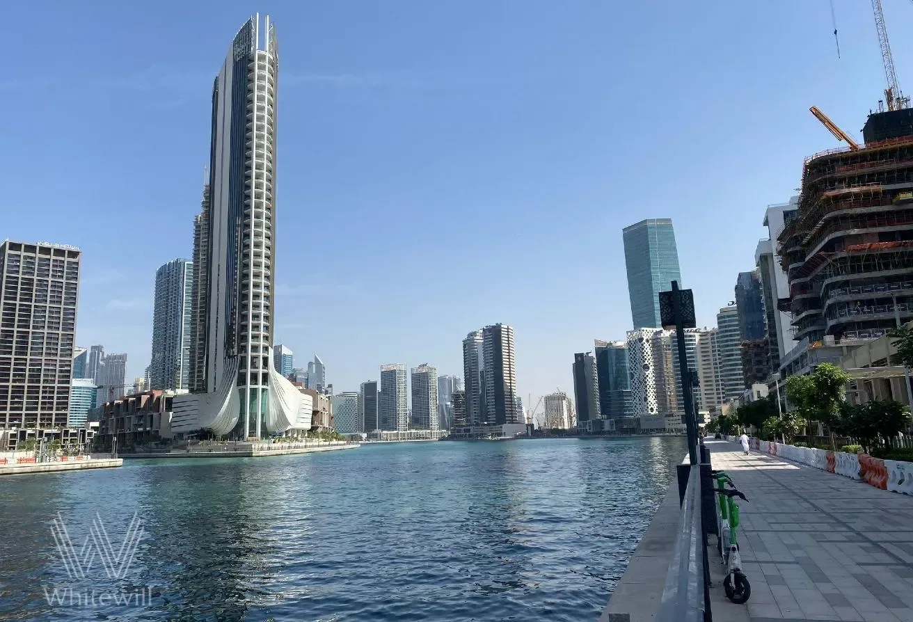 Corner Unit | Canal and City View | Brand New