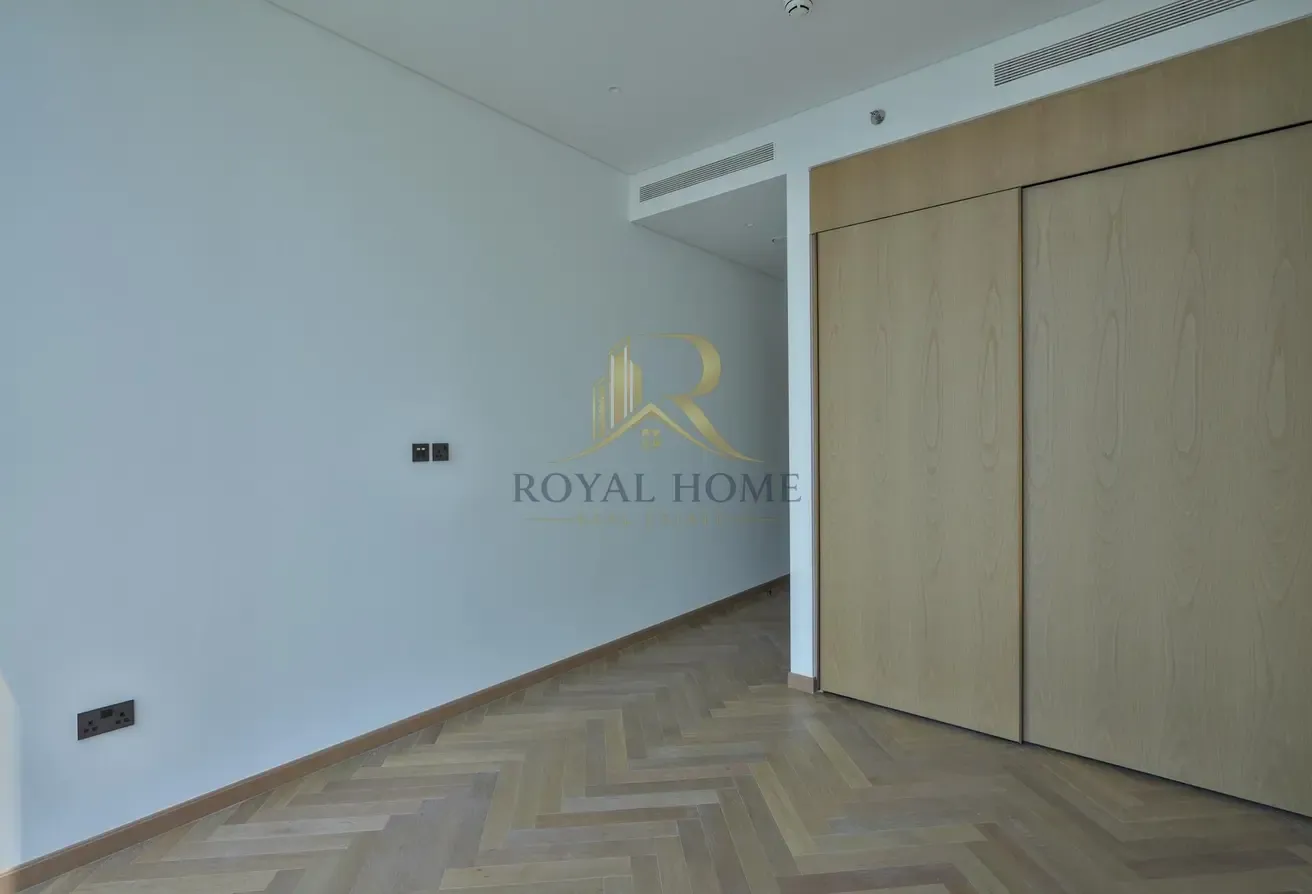 Bright Unit | Vacant OT | Motivated Seller