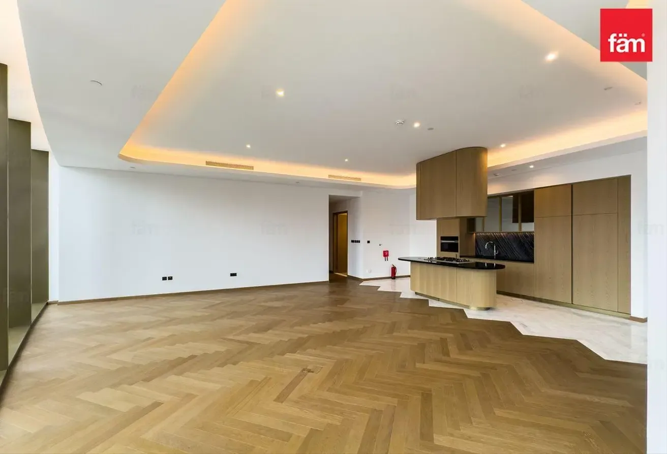 MULTIPLE OPTIONS | FULL CANAL VIEW | AVAILABLE
