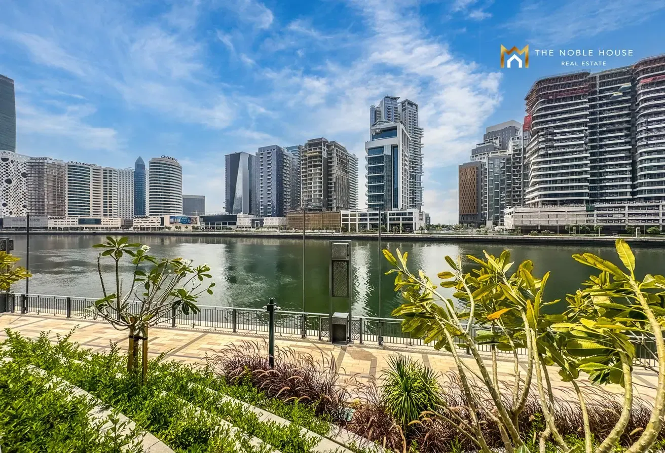 Luxurious 3BR Modern High-Floor Unit