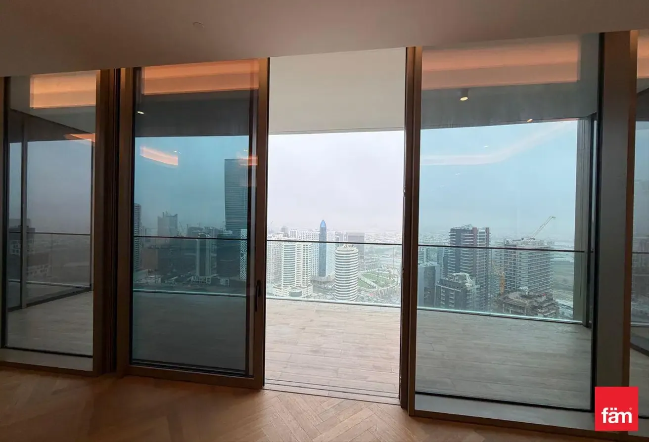 FULL CANAL VIEW | MAIDS ROOM | READY TO MOVE IN