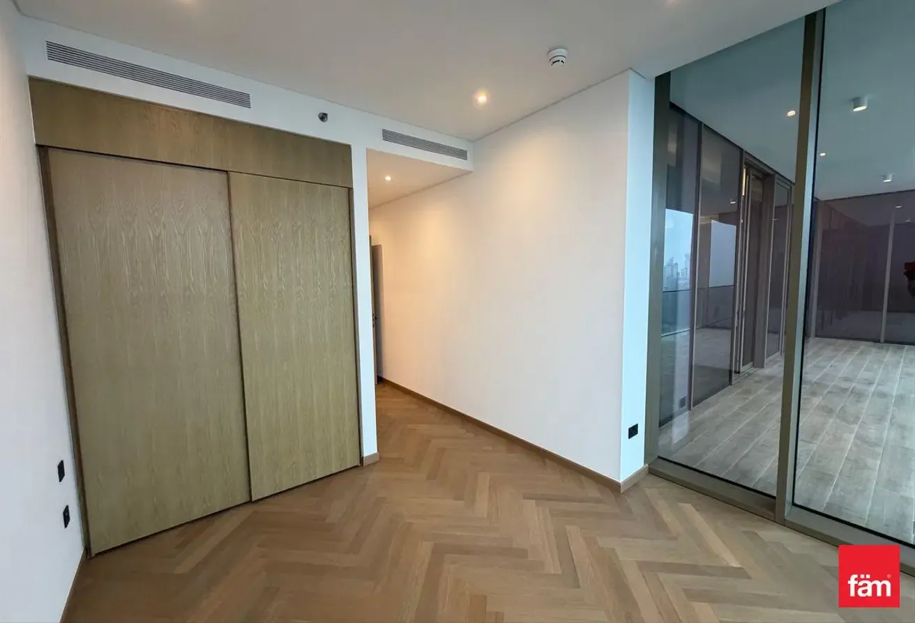FULL CANAL VIEW | MAIDS ROOM | READY TO MOVE IN