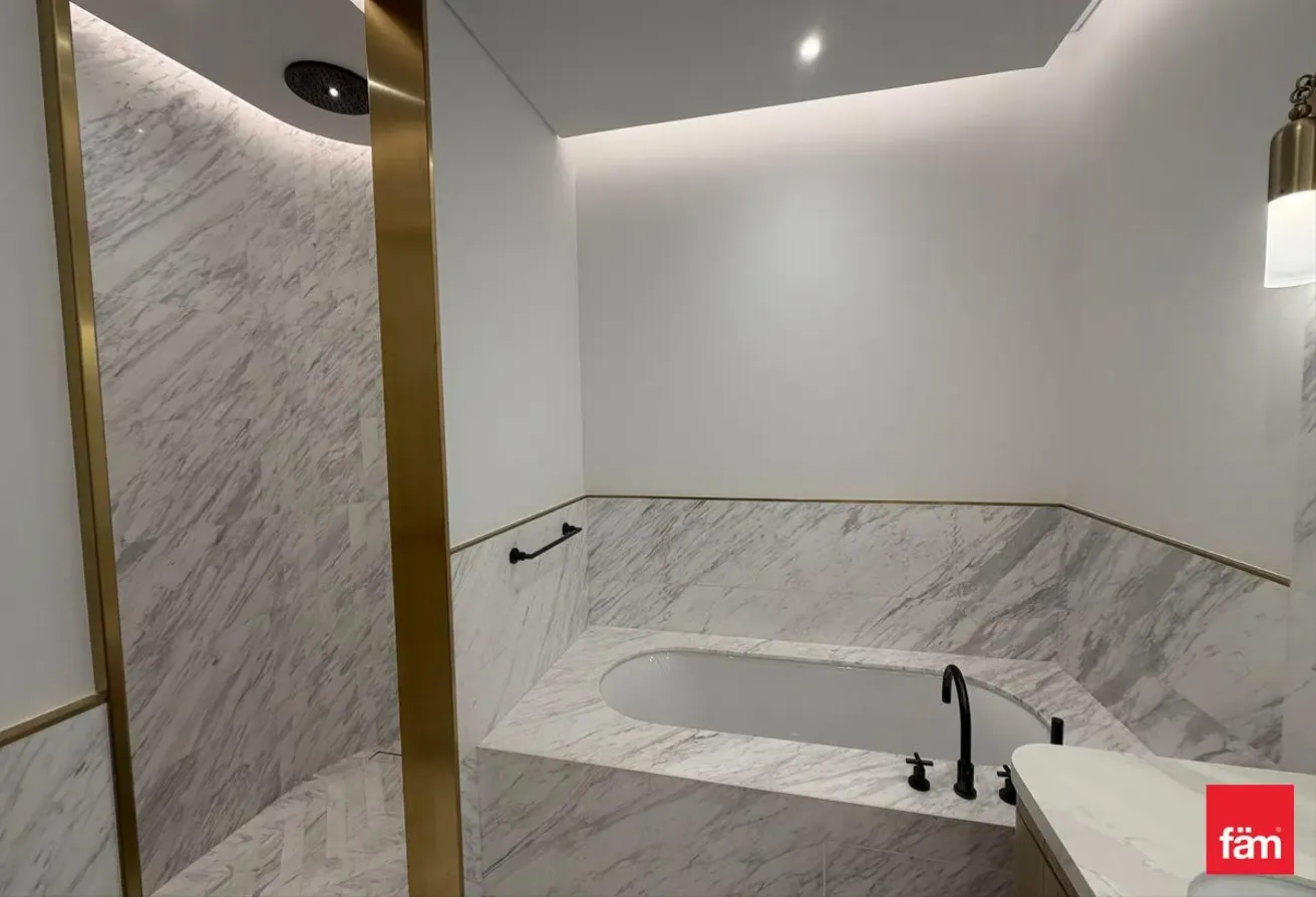 FULL CANAL VIEW | MAIDS ROOM | READY TO MOVE IN
