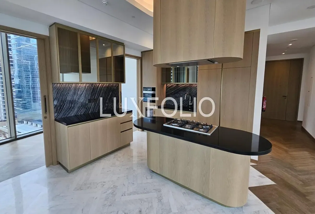 Genuine Resale | Canal View | Corner Unit