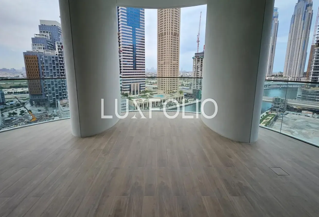 Genuine Resale | Canal View | Corner Unit