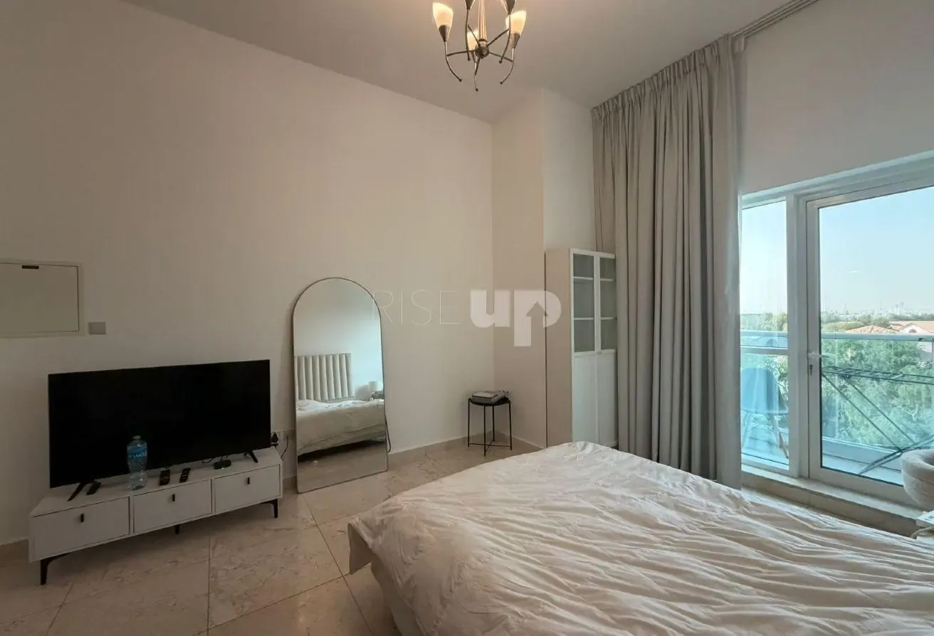 Prime Location | Fully Furnished | Genuine Resale
