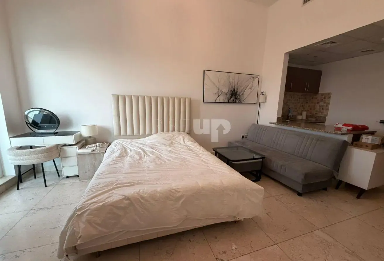 Prime Location | Fully Furnished | Genuine Resale
