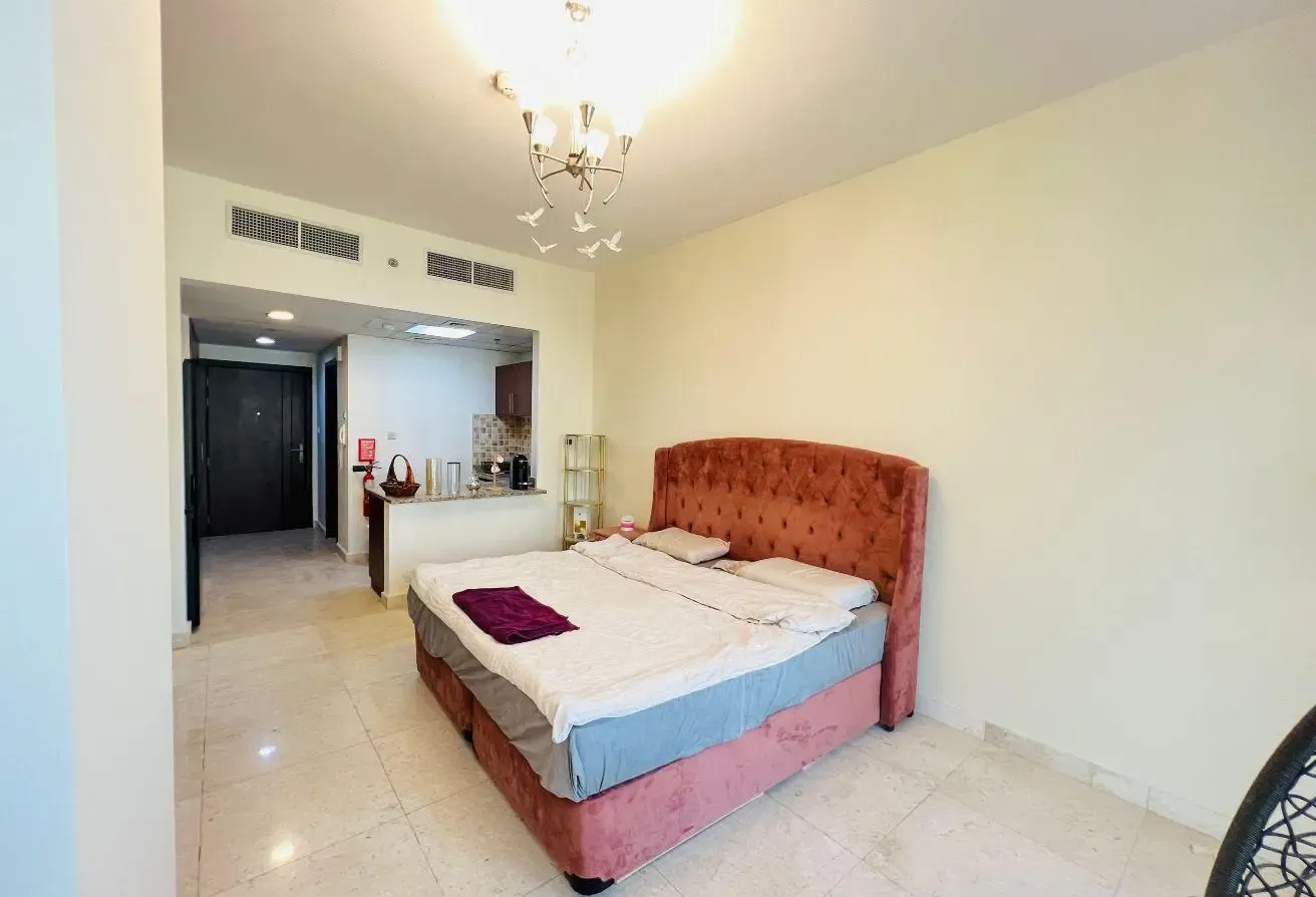 Furnished Studio Apartment in Business Bay