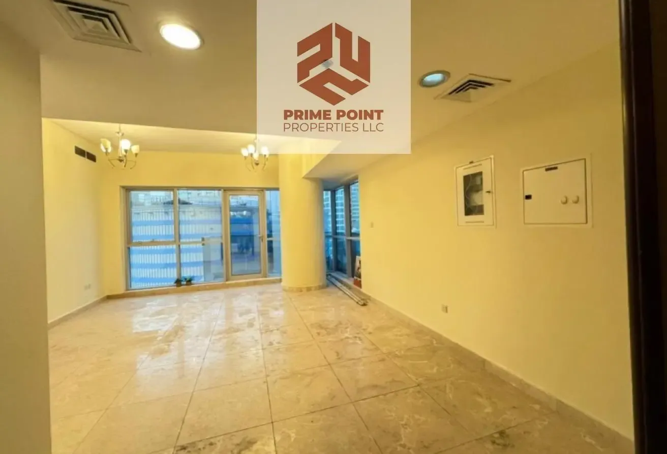 Spacious & Well-Maintained Apartment Close kitchen