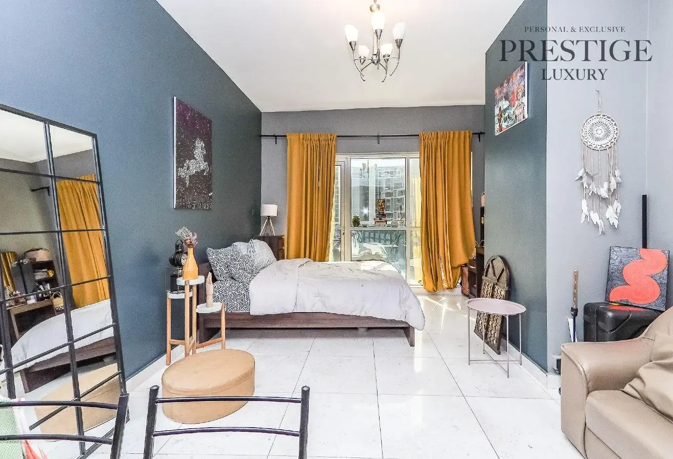 Motivated Seller| Furnished Studio | Investor Deal
