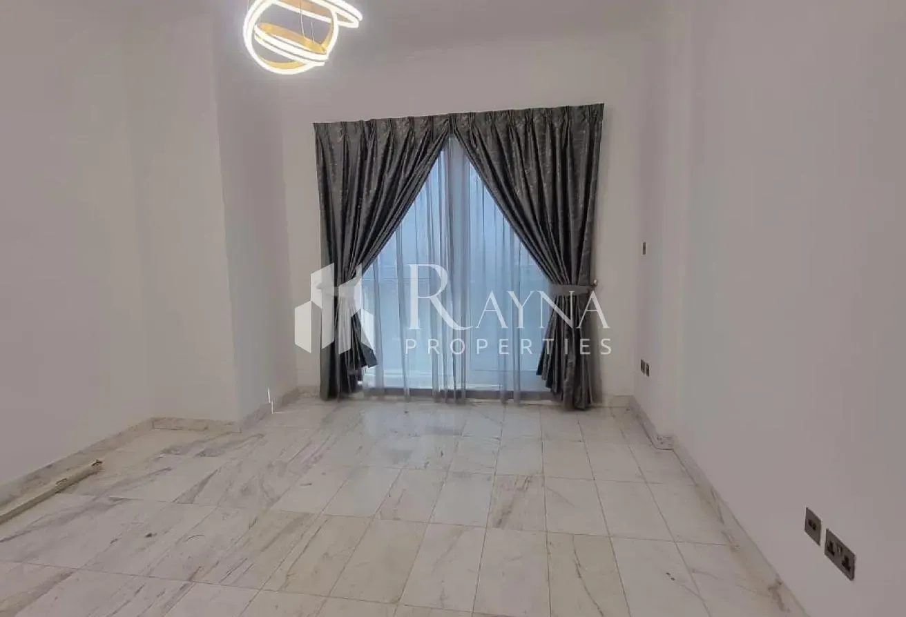 Penthouse | 4 bedrooms  | Godolphin Stable Views