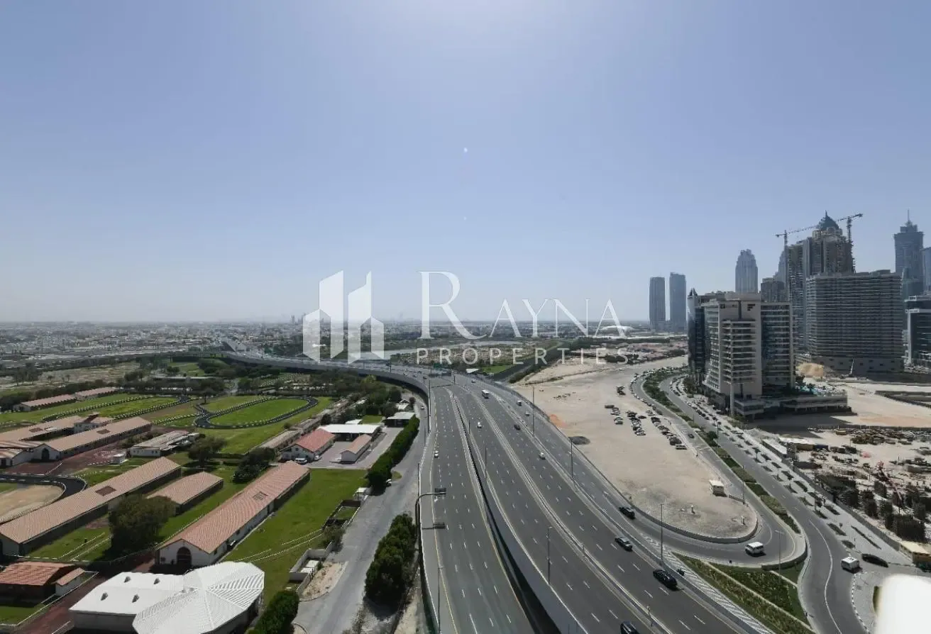 Penthouse | 4 bedrooms  | Godolphin Stable Views