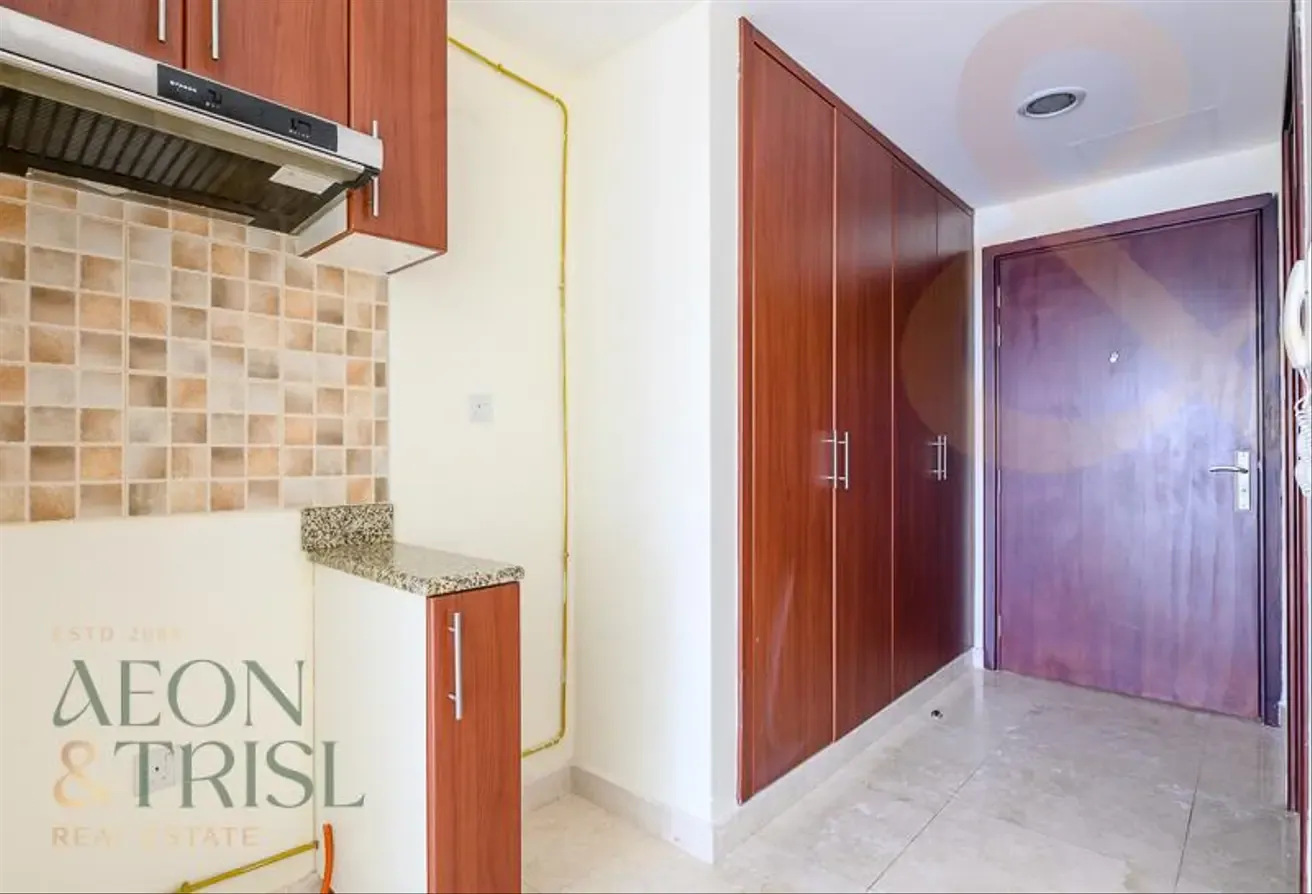 Ready to Move in studio | Prime Location