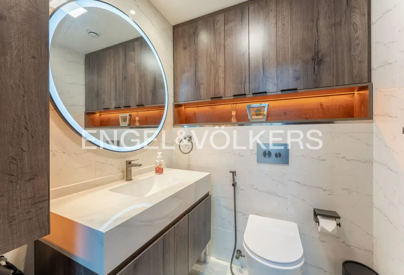 Upgraded | Large Layout | Furnished